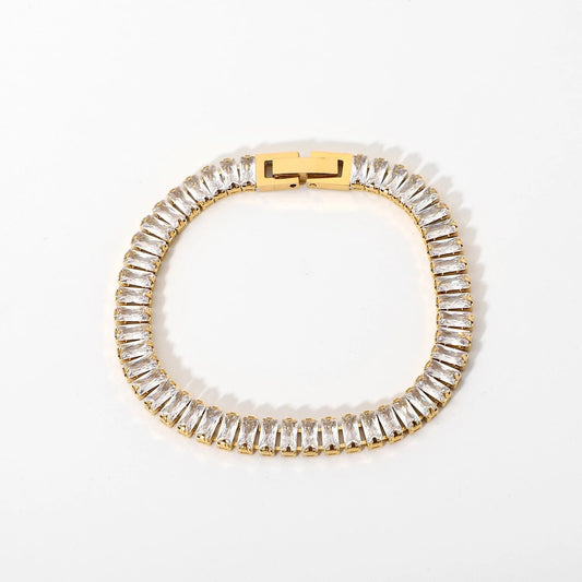 18K Gold Tennis Bracelet in Clear