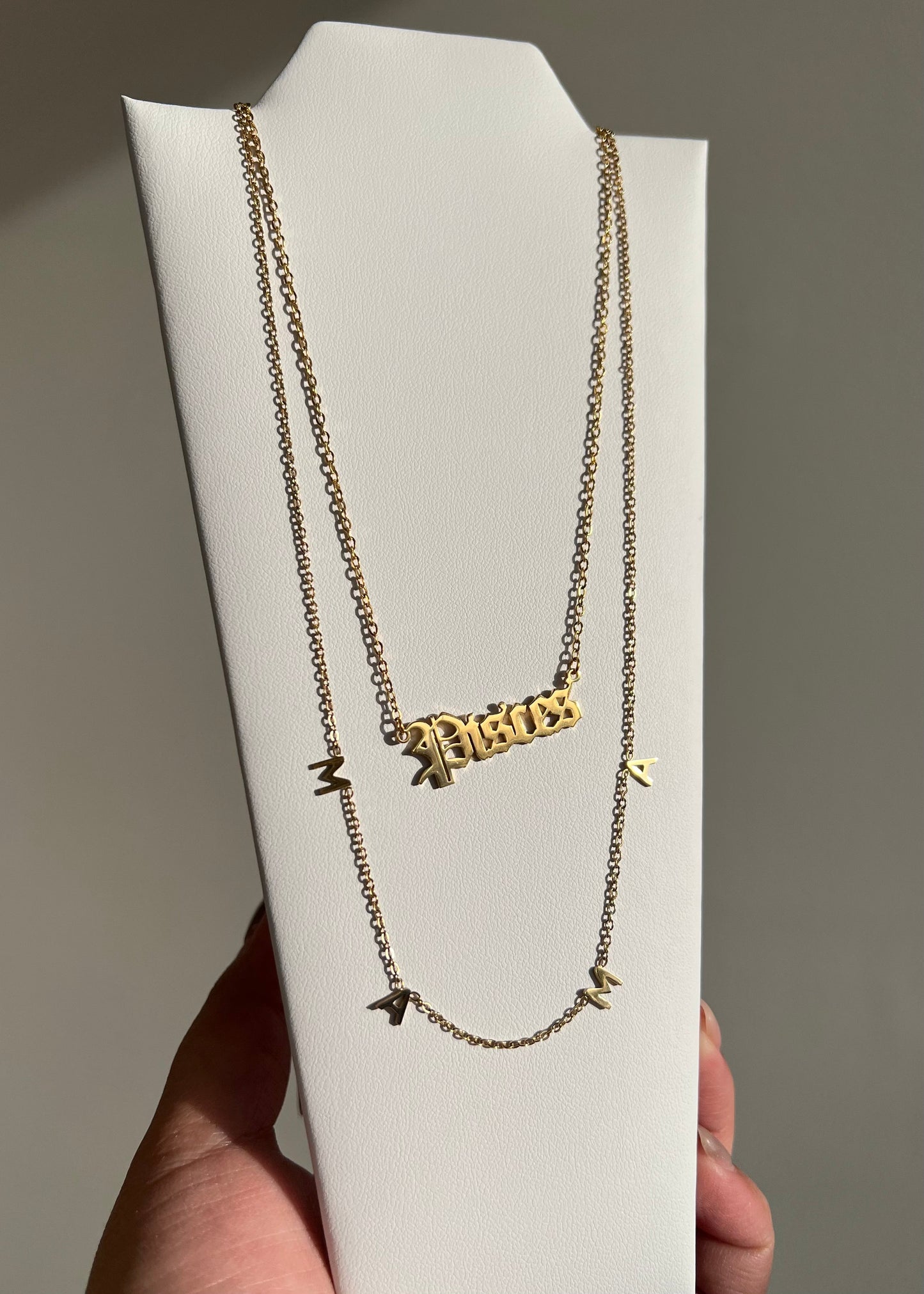 Mama Necklace in Gold