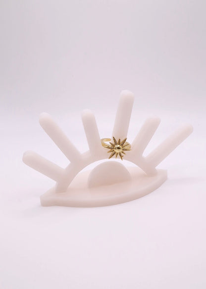 Eye Shaped Ring Holder in Beige