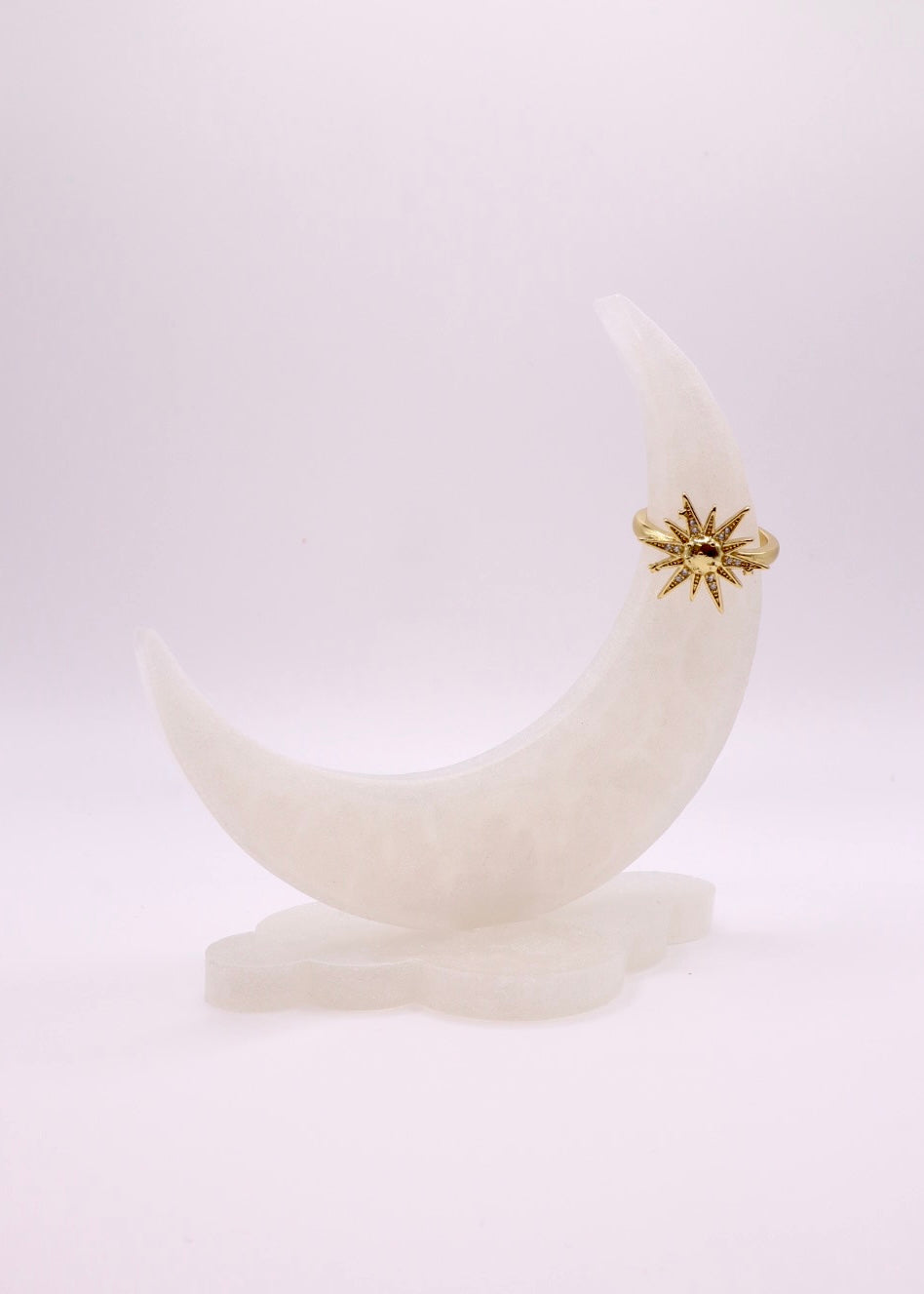 Moon Ring Holder in Metallic White